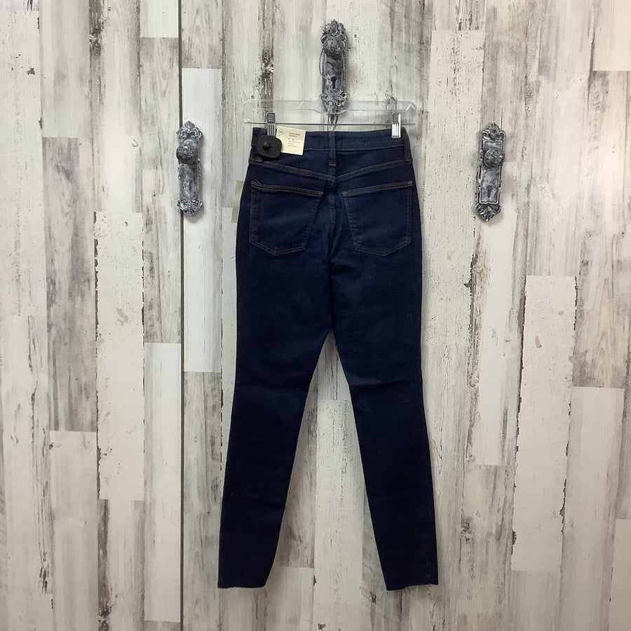 Universal Thread Size 00 Junior Jeans