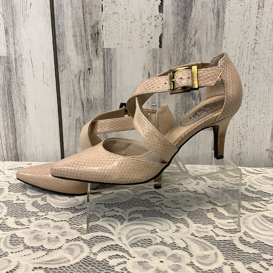 Life Stride Size 6 Heels