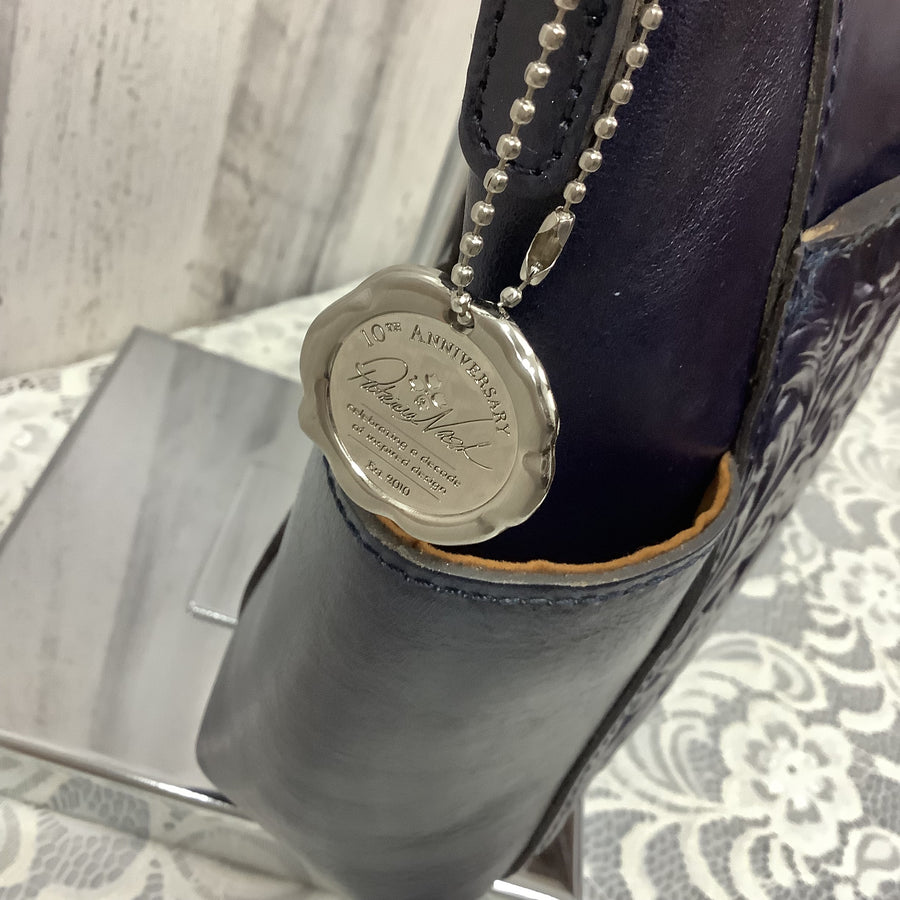 Patricia Nash Size Med Crossbodys