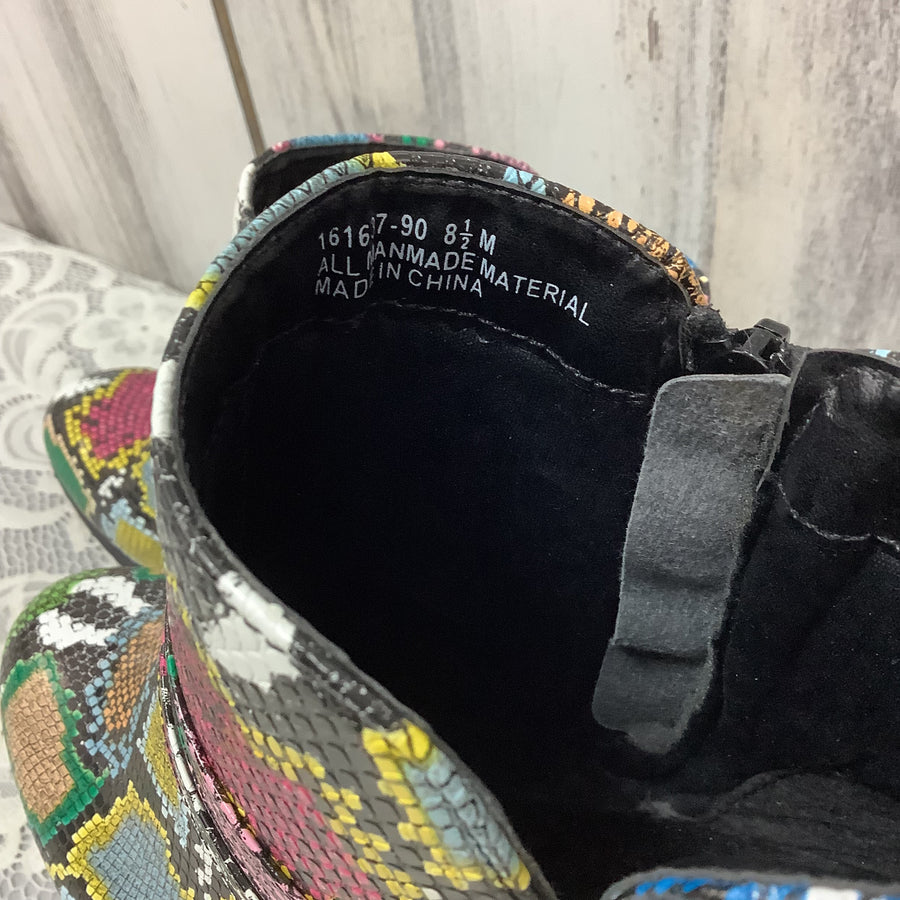 angel steps Size 8.5 Boots