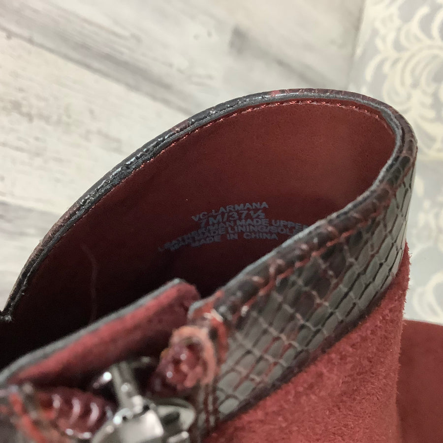 Vince Camuto Size 7 Boots