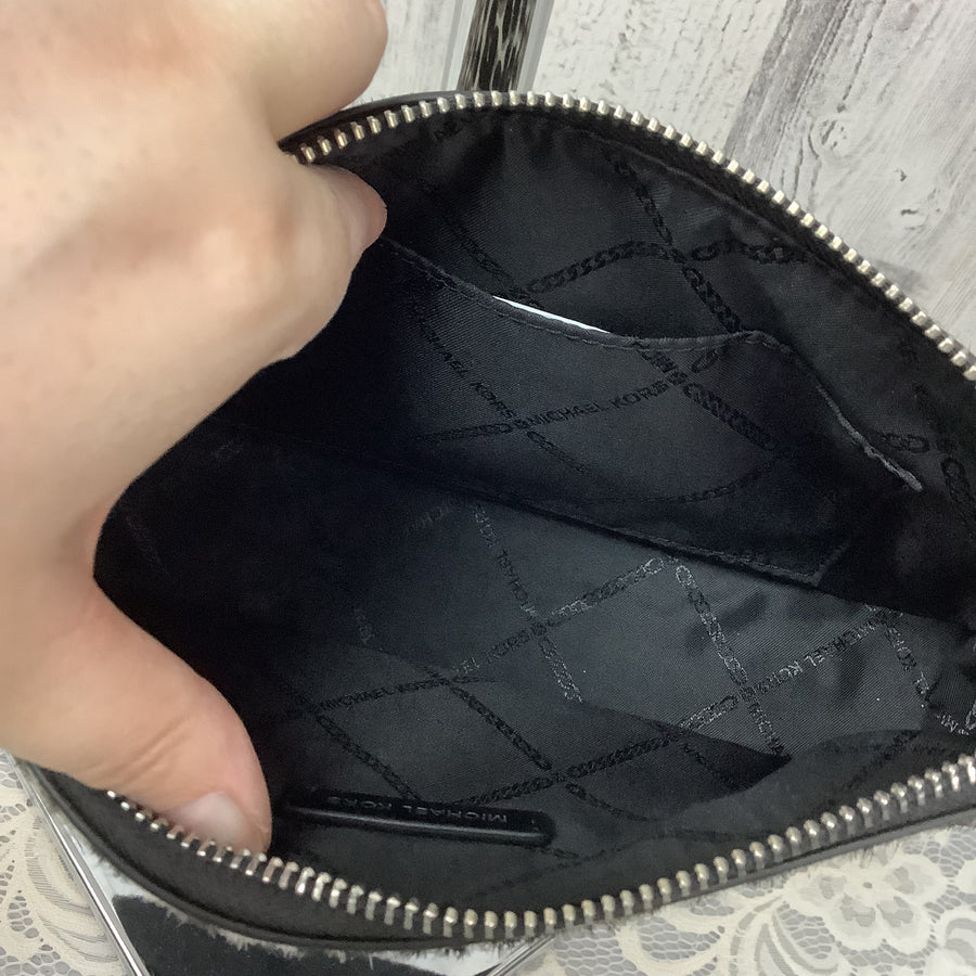 Michael Kors Size Small Crossbodys