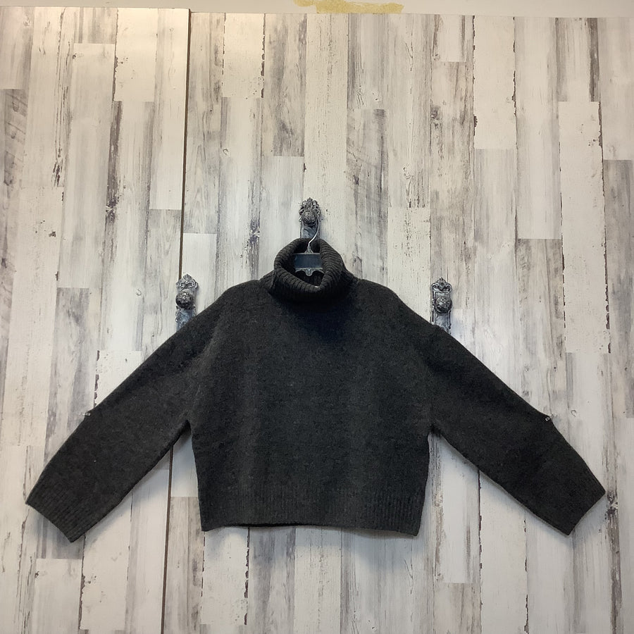 H & M Size Sm Pullover